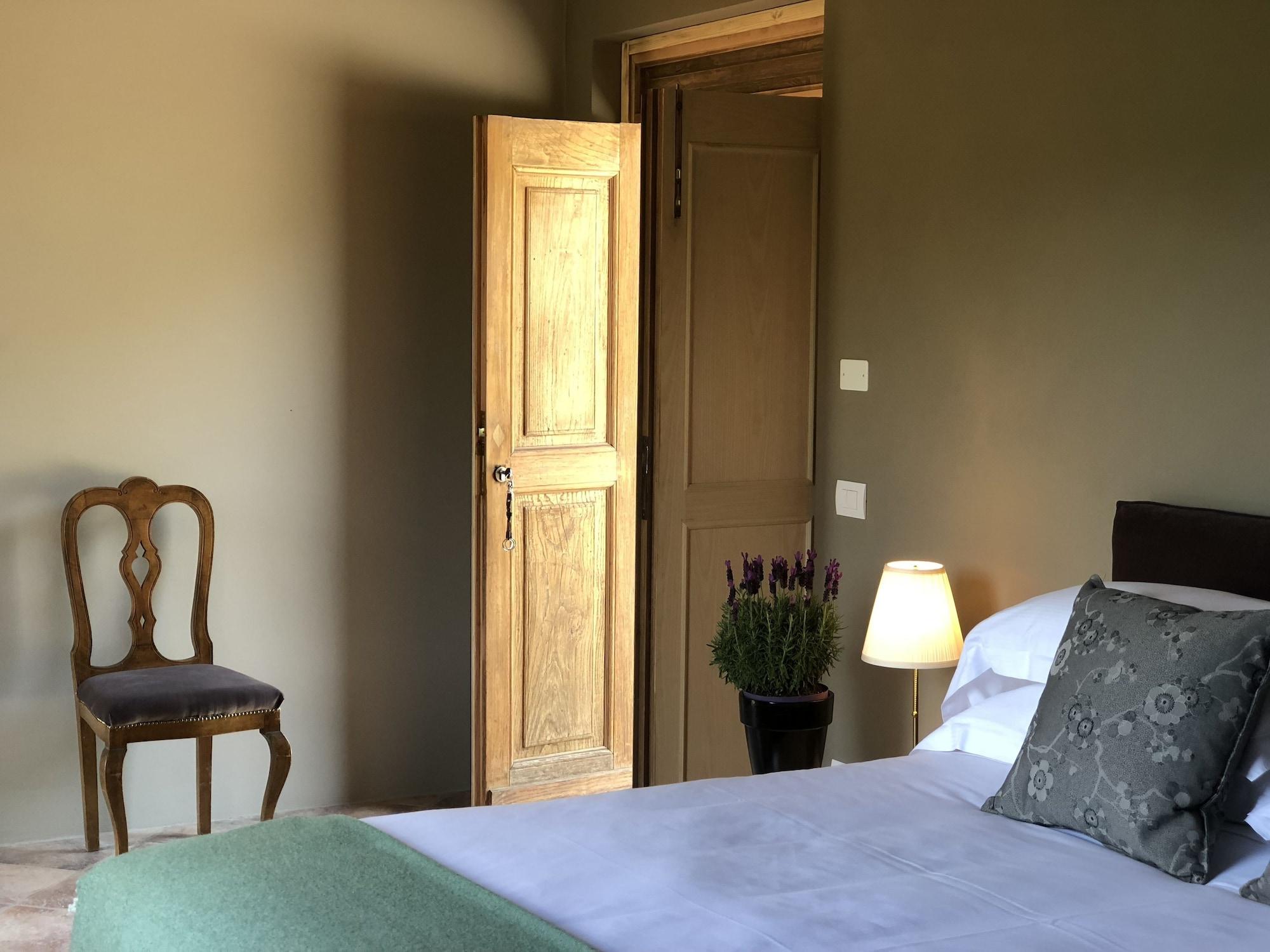 MiaClara Relais Guest House Alba  Bagian luar foto