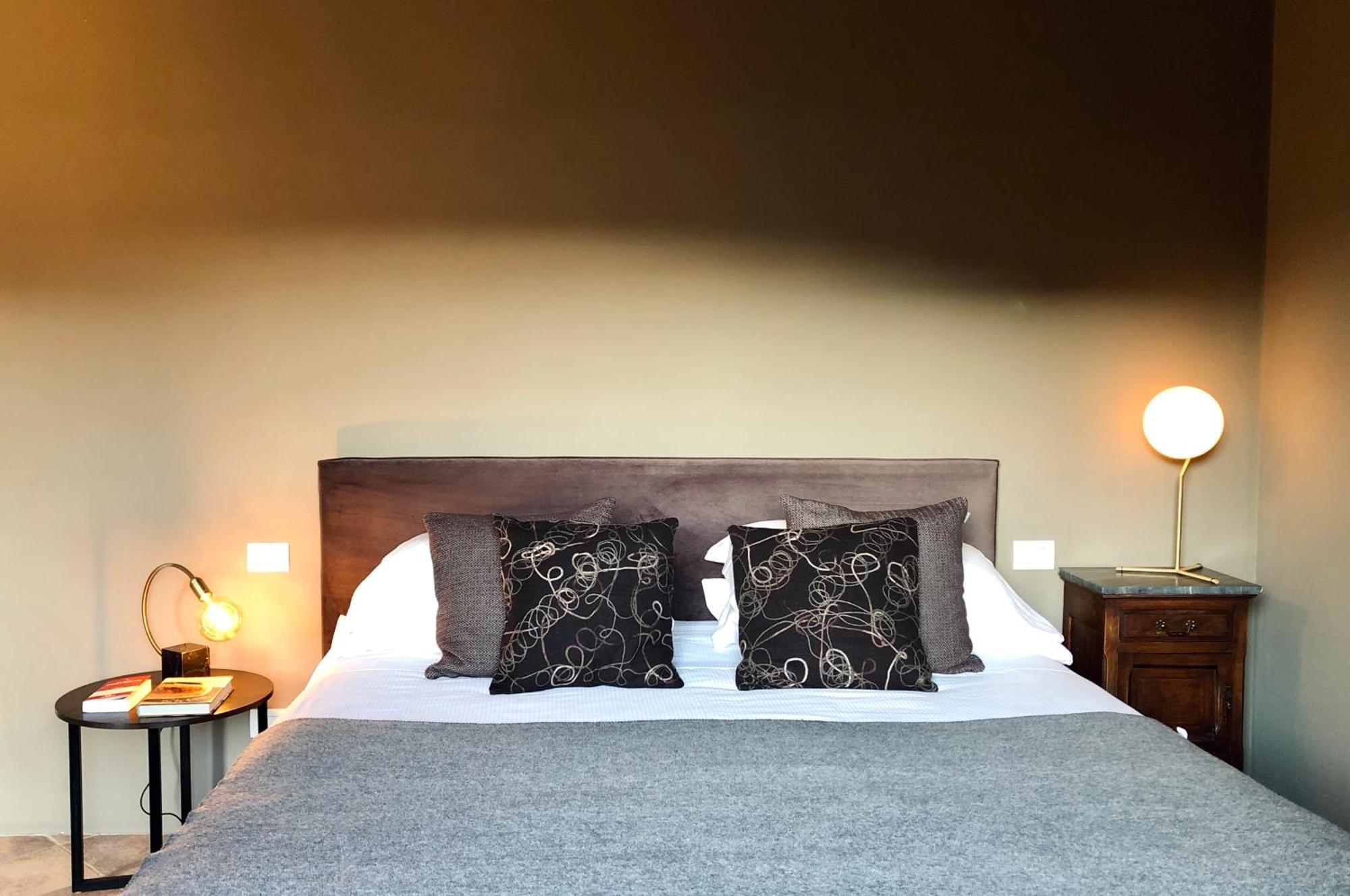 MiaClara Relais Guest House Alba  Bagian luar foto